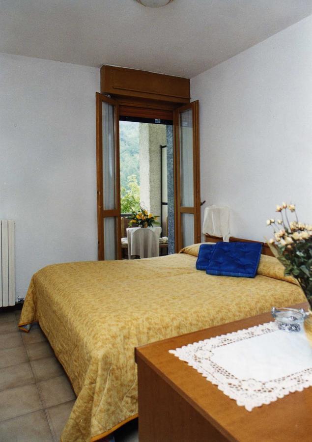 Ristorante Primula Bianca Hotell Varzi Exteriör bild
